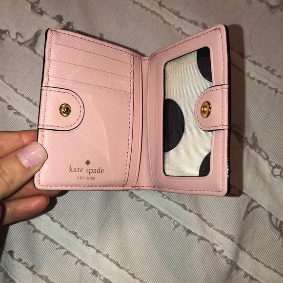 Wallet - Picture 2 of 3